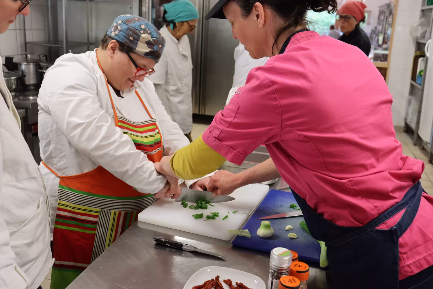 accompagner les bons gestes en cuisine et s'adapter à son public